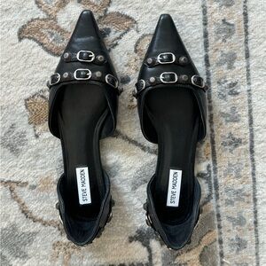 Steve Madden pointed flats